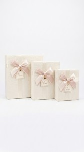 CAJA REGALO X 3 PCS. CON MOÑO
