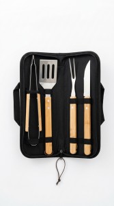 SET DE CUBIERTOS PARRILLEROS C/ESTUCHE
