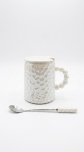 TAZA CERAMICA CON TAPA Y CUCHARA