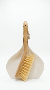 CEPILLO Y PALA