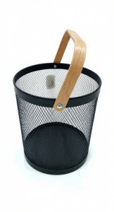CANASTA HIERRO NEGRO C/MANIJA BAMBU