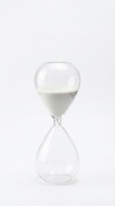 RELOJ ARENA VIDRIO 26 cm.