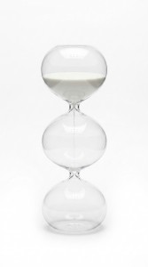 RELOJ ARENA VIDRIO 23 cm.