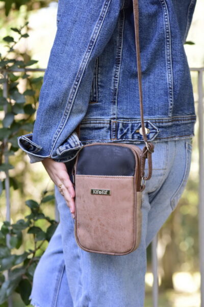 CARTERA PORTA CELULAR