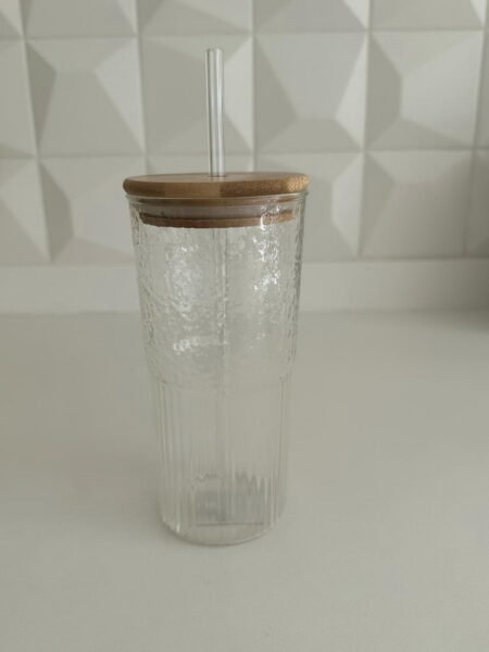 VASO VIDRIO C/SORBETE TAPA BAMBU 650ML.